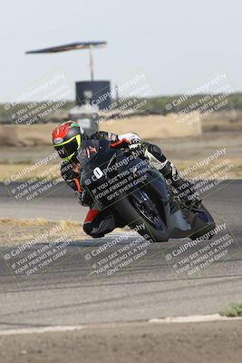 media/Sep-07-2024-Pacific Track Time (Sat) [[9bb89f5e83]]/A group/Phone Wall Paper 1000am/